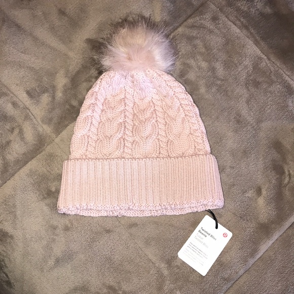 lululemon athletica Accessories - lululemon beanie